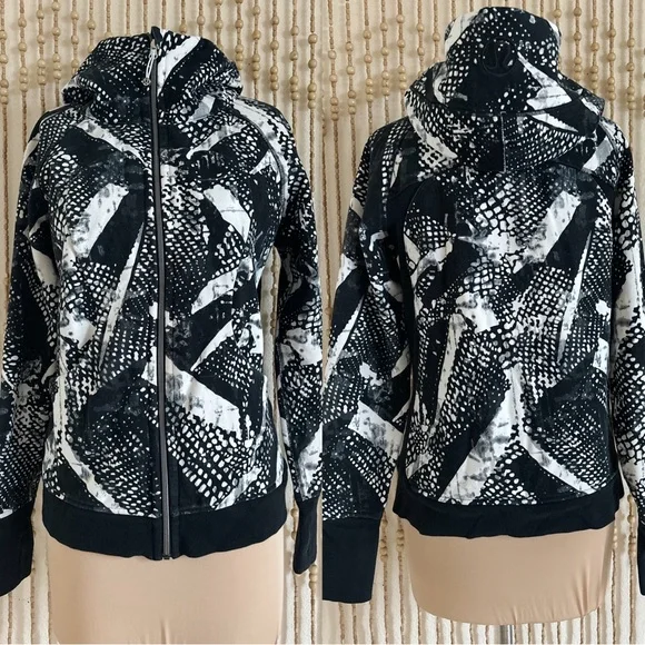 Lululemon Static Mist Black White Abstract Print Scuba Hoodie Yoga Hiking 10 - Picture 1 of 6